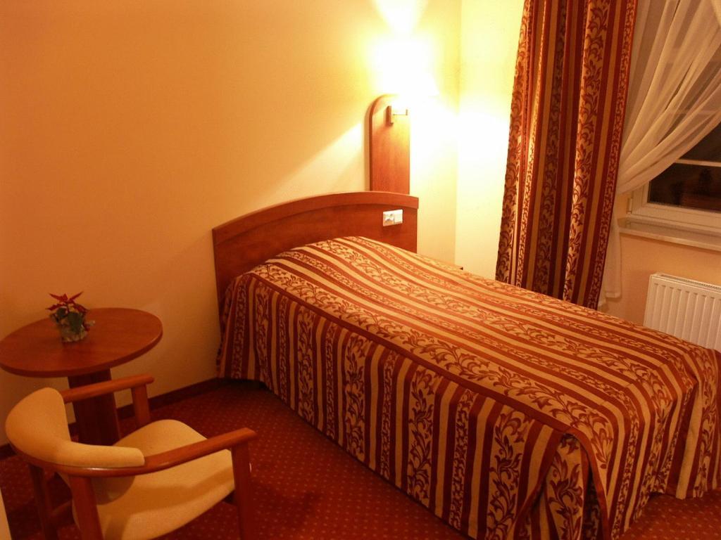 Hotel Maxim Kwidzyn Extérieur photo